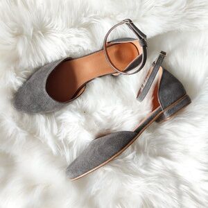 Grey! Flat! New!
